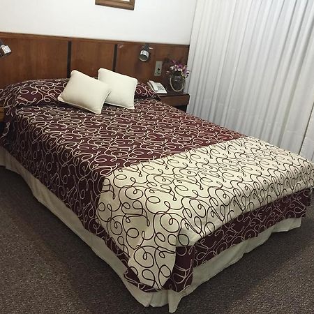 Hotel Morales Сан-Клементе-дель-Тую Экстерьер фото