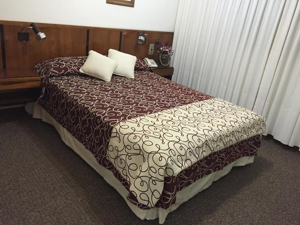 Hotel Morales Сан-Клементе-дель-Тую Экстерьер фото