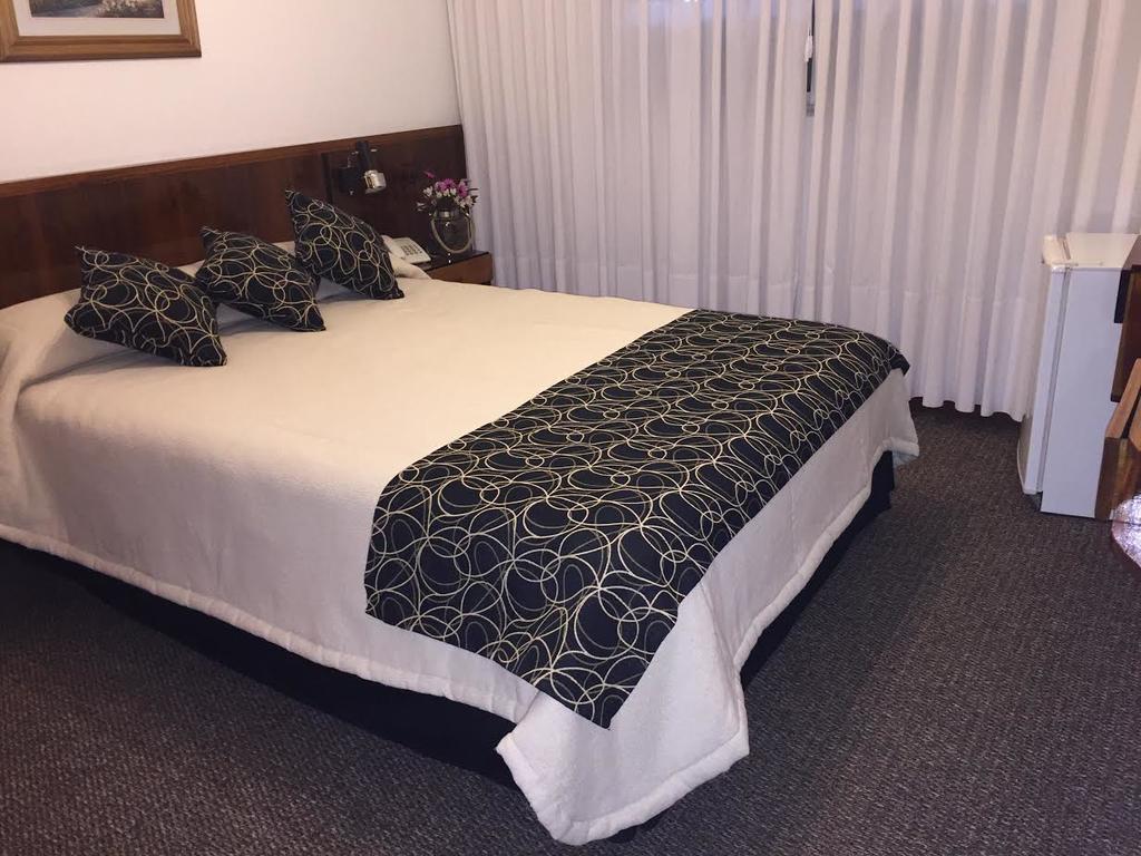 Hotel Morales Сан-Клементе-дель-Тую Экстерьер фото